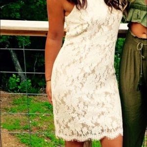 Sans Souci women’s white lace dress size small